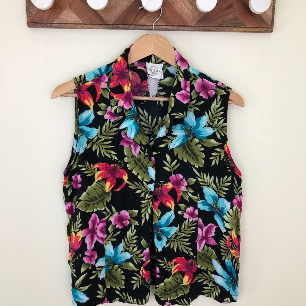 Vintage Floral Sleeveless Blouse